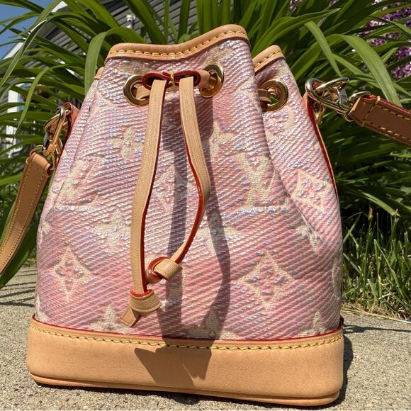 Louis Vuitton Pink Monoglam Neo Noe Nano Limited Edition Bag - Picture 1 of 15